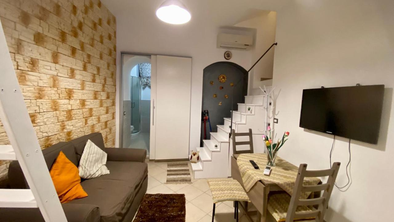 Zeus Charming Apartment Syracuse Exterior photo